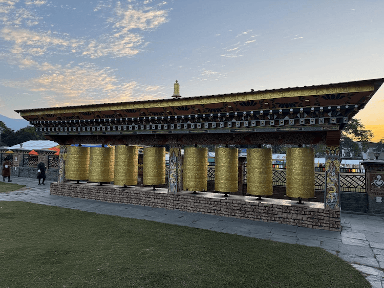 in_th_030_019_sm